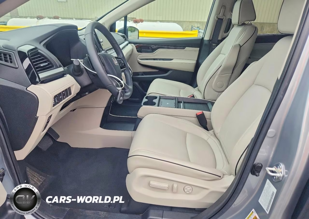 2025 Honda Odyssey Touring VIN:5FNRL6H85SB054183 - 7