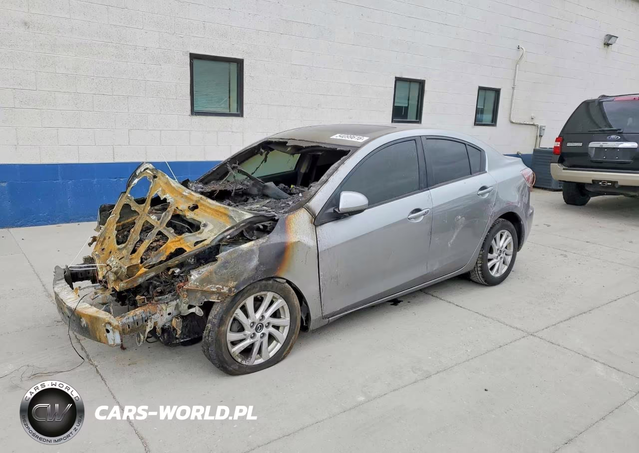 2013 Mazda 3 I