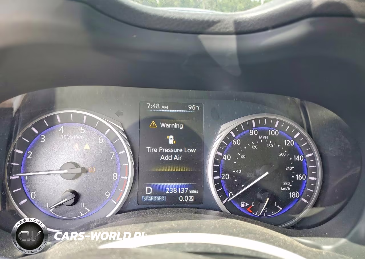 2015 Infiniti Q50 Premium VIN:JN1BV7AP2FM341113 - 9