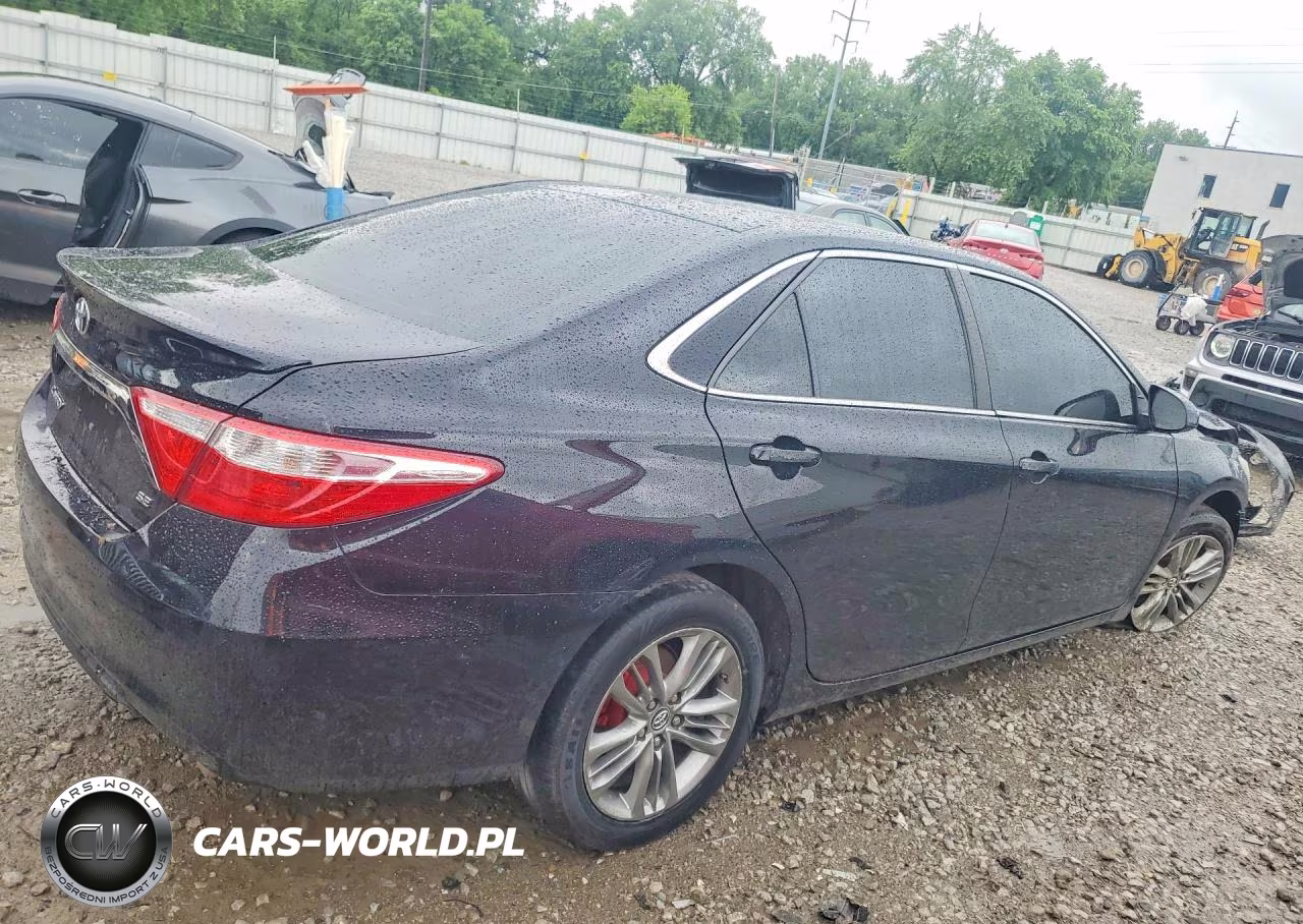 2016 Toyota Camry Se VIN:4T1BF1FK0GU537990 - 3