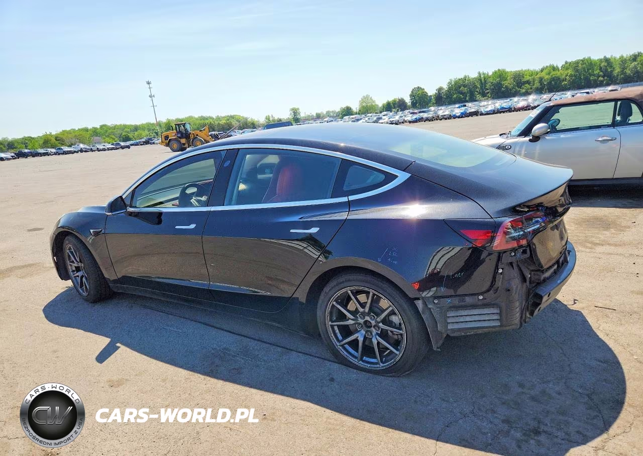 2018 Tesla Model 3 VIN:5YJ3E1EBXJF103413 - 2
