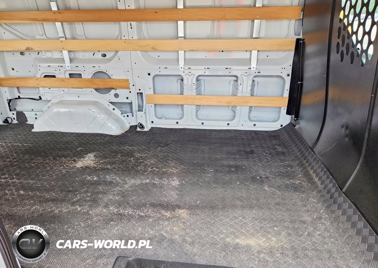 2025 Ford Transit T-250 VIN:1FTBR1Y82SKB05290 - 10