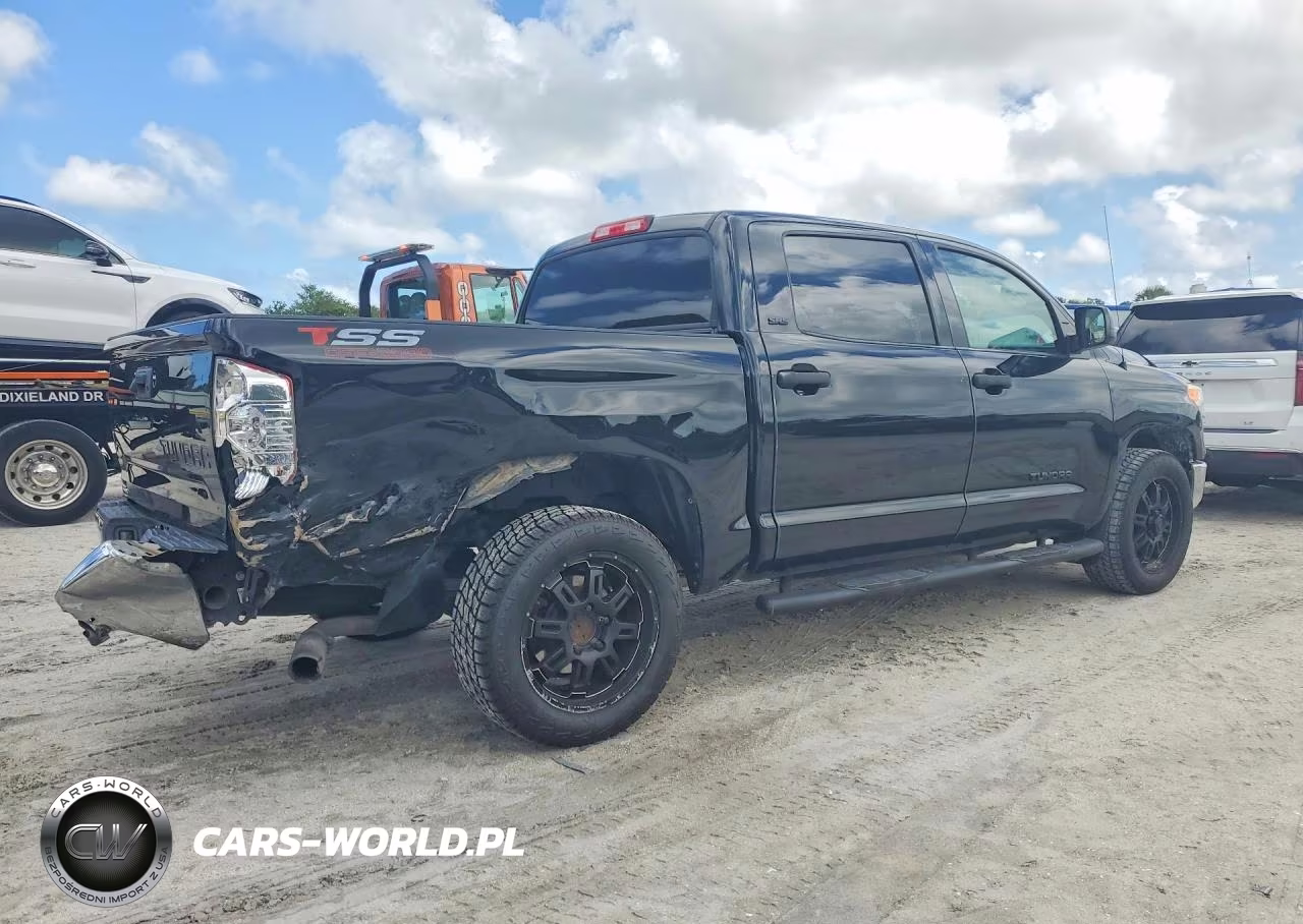 2017 Toyota Tundra Crewmax Sr5 VIN:5TFEM5F10HX114073 - 3