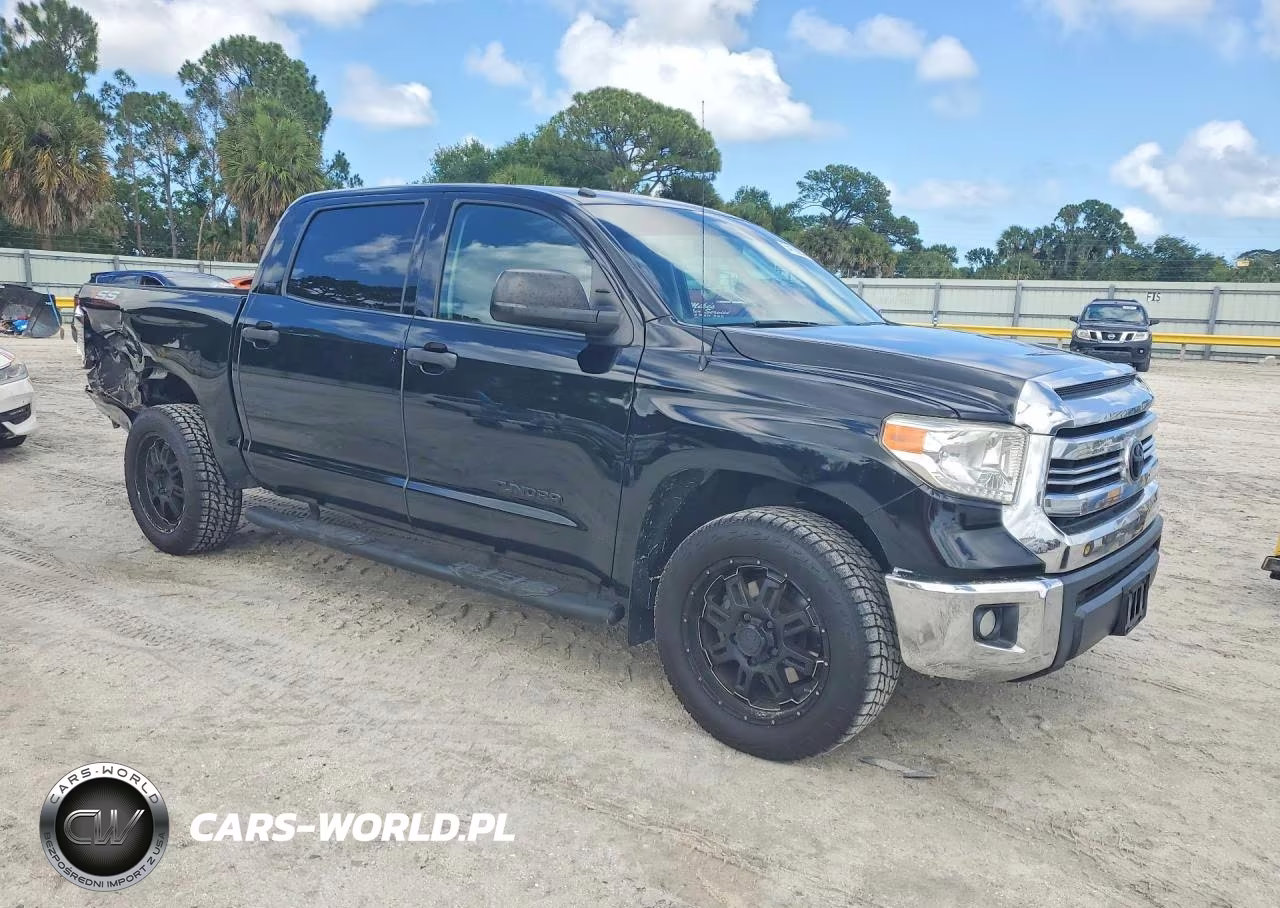 2017 Toyota Tundra Crewmax Sr5 VIN:5TFEM5F10HX114073 - 4
