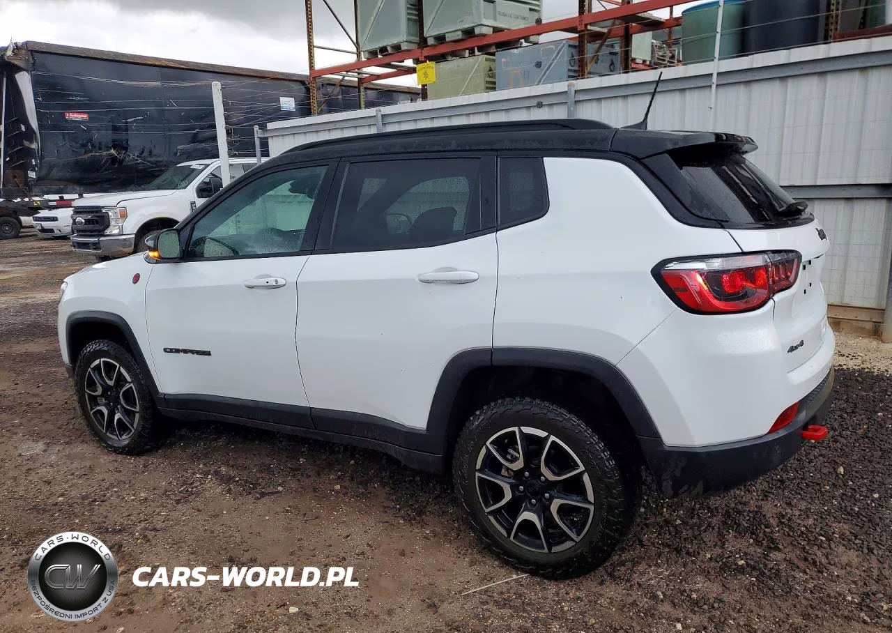 2024 Jeep Compass Trailhawk VIN:3C4NJDDN4RT144876 - 2