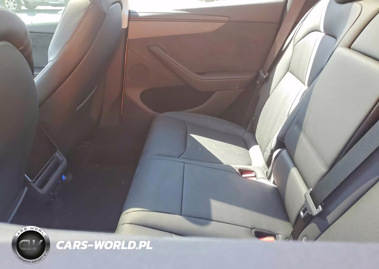 2026 Tesla Model Y VIN:7SAYGDED7TA454852 - 10