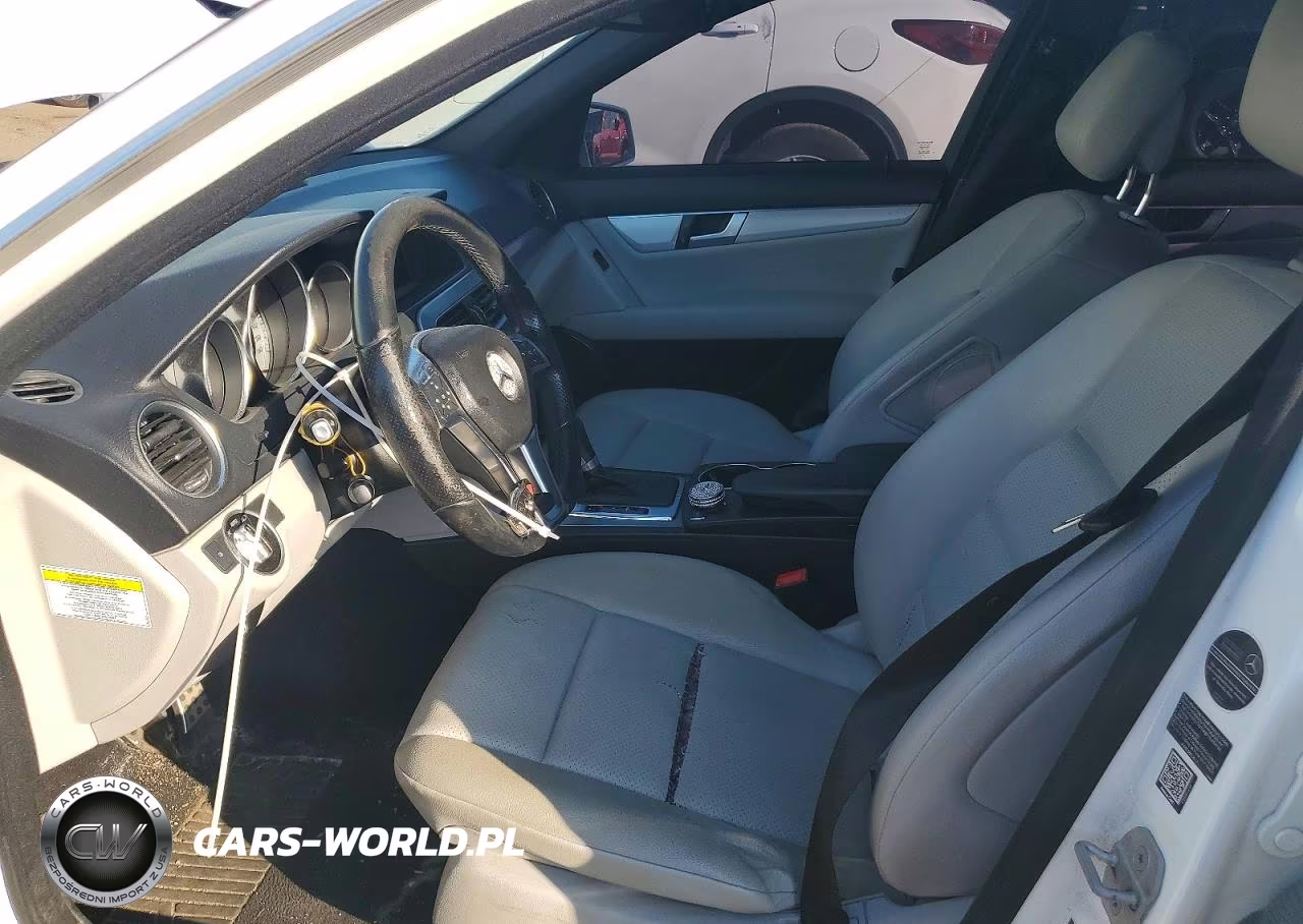 2014 Mercedes-Benz C 250 VIN:WDDGF4HB3EG252937 - 7