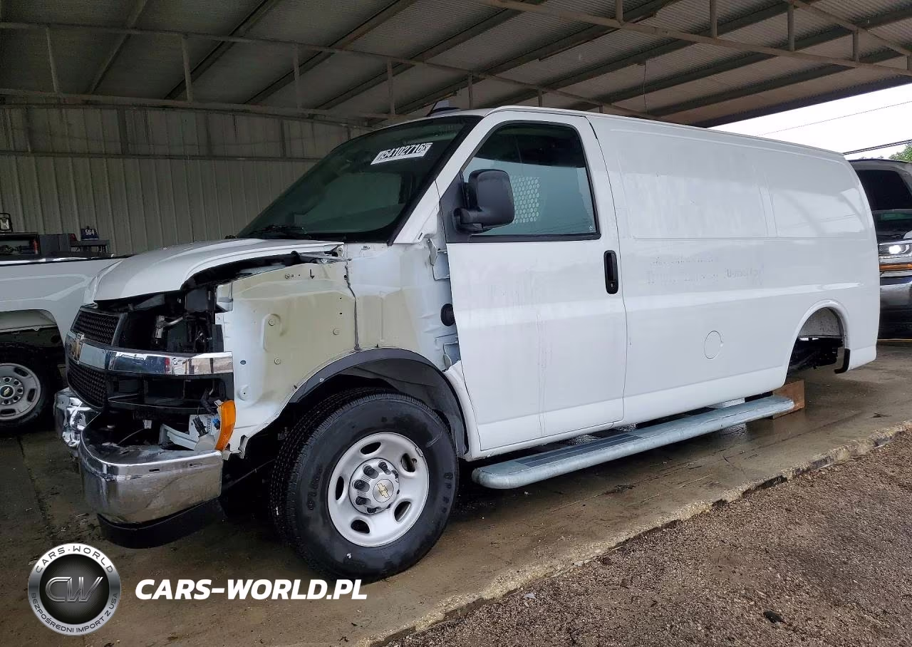 2025 Chevrolet Express G2500