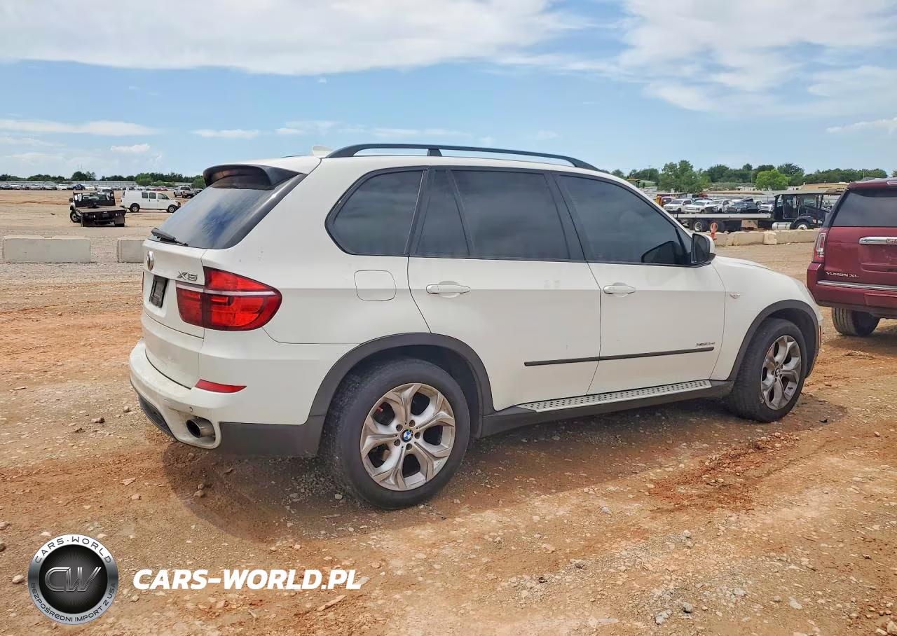 2012 BMW X5 xDrive35D VIN:5UXZW0C52C0B88281 - 3