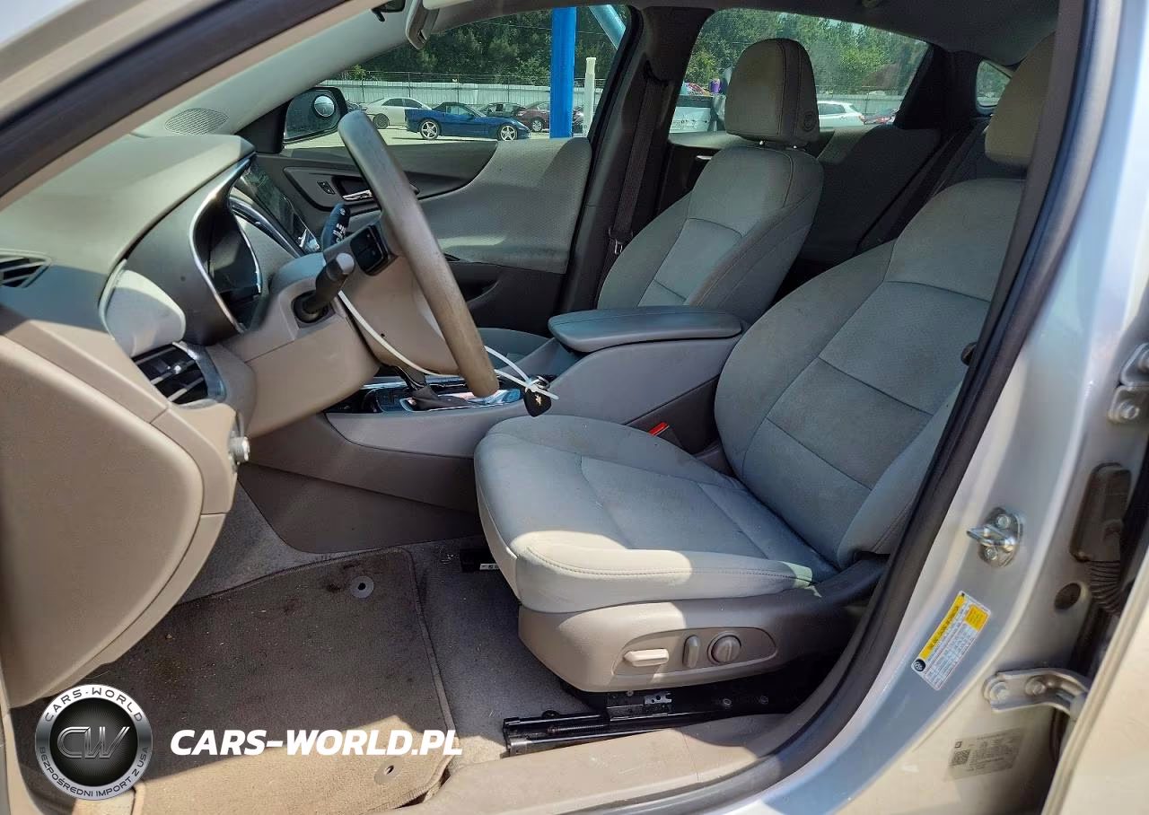 2019 Chevrolet Malibu Lt VIN:1G1ZD5ST2KF135408 - 7