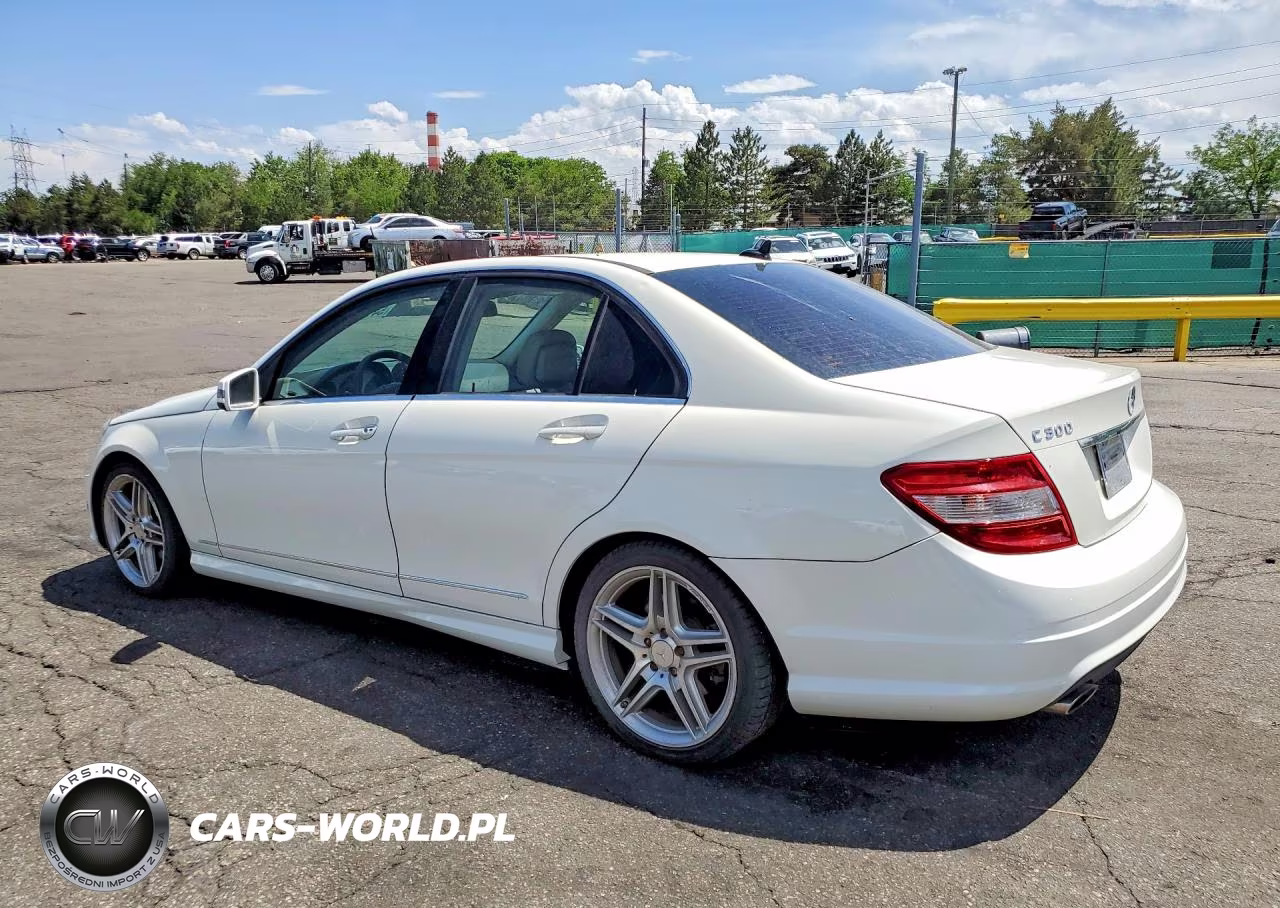 2010 Mercedes-Benz C 300 VIN:WDDGF5EB2AF360721 - 2