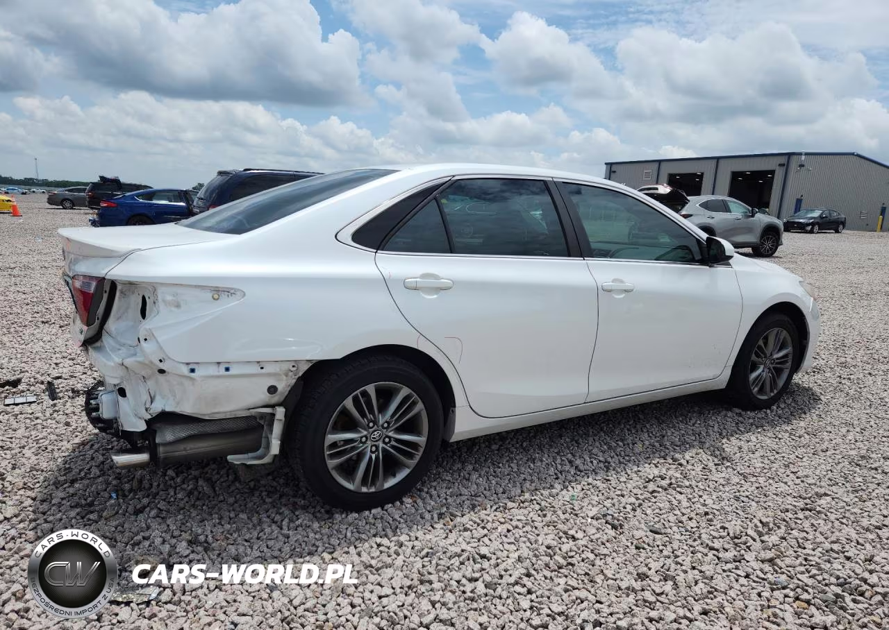 2017 Toyota Camry Se VIN:4T1BF1FK6HU409299 - 3