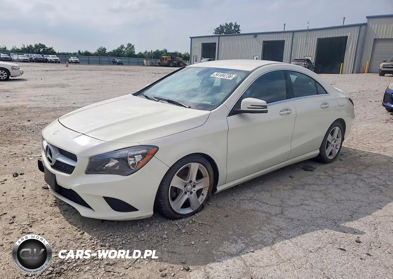 2016 Mercedes-Benz Cla 250 4Matic – zdjęcie 1 z 12