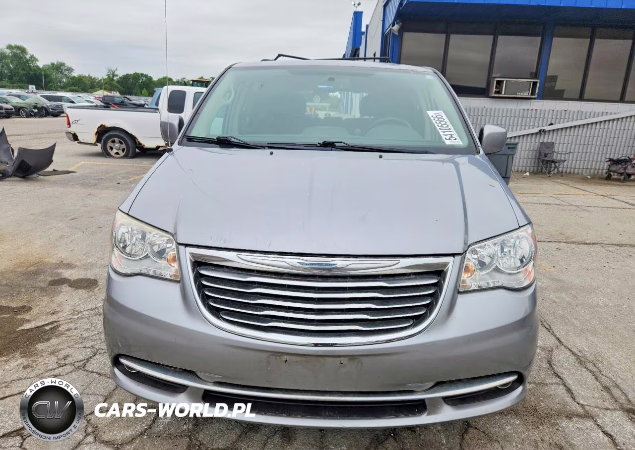 2015 Chrysler Town & Country Touring VIN:2C4RC1BG2FR582910 - 5