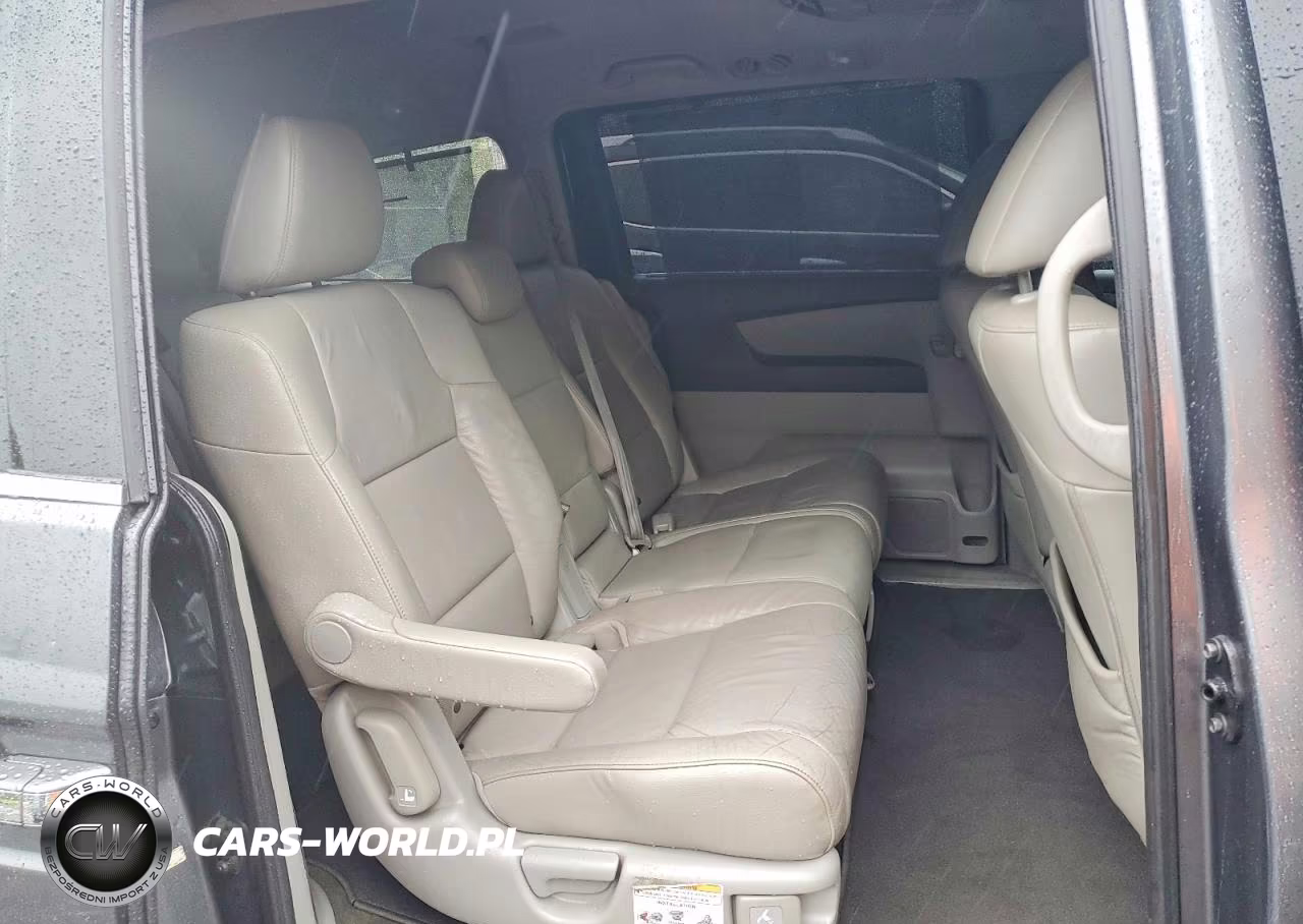 2013 Honda Odyssey Touring VIN:5FNRL5H95DB027197 - 11