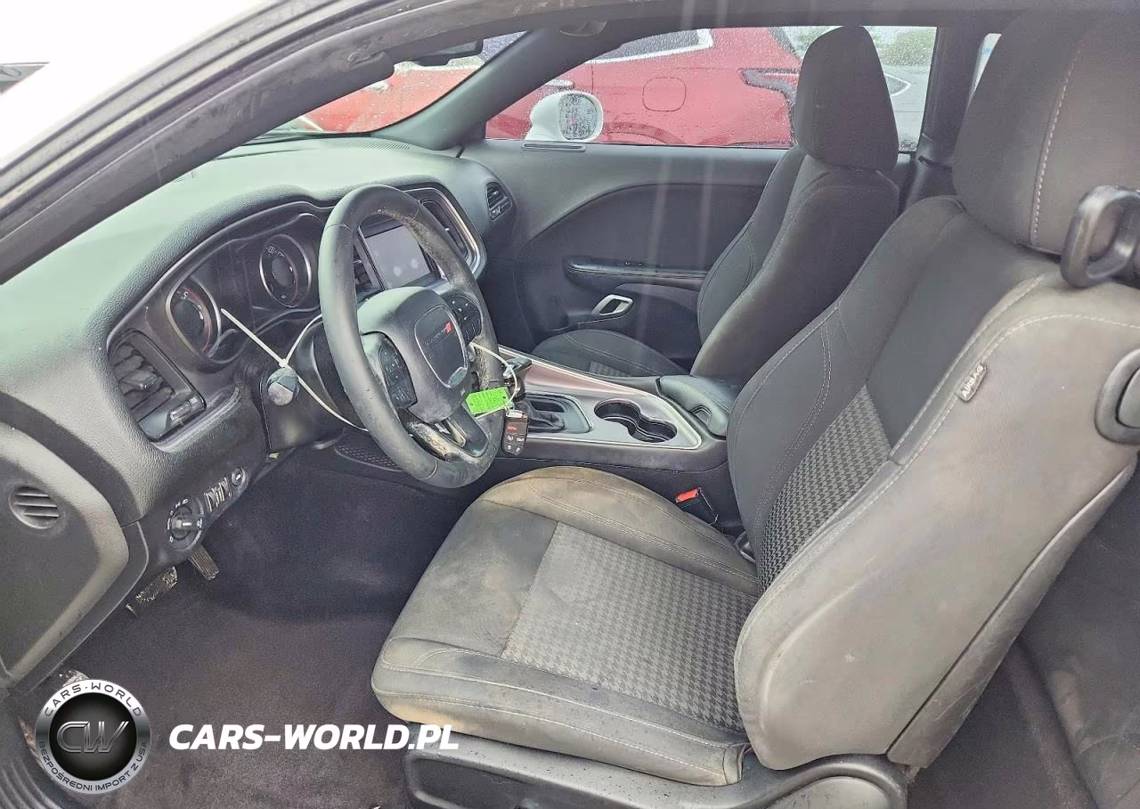 2019 Dodge Challenger Sxt VIN:2C3CDZAG9KH551578 - 7