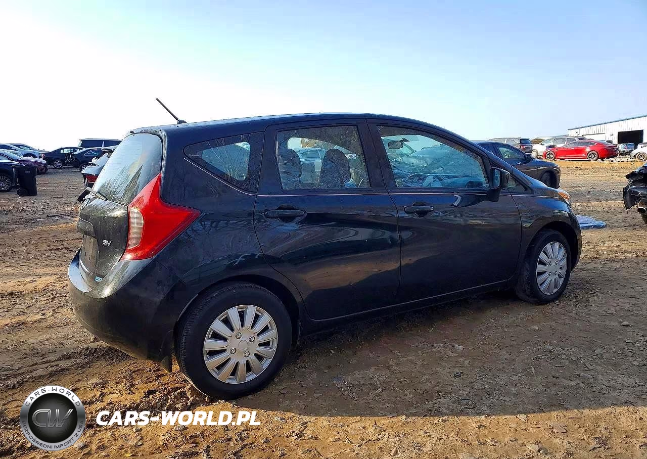2015 Nissan Versa Note S VIN:3N1CE2CP4FL362981 - 3