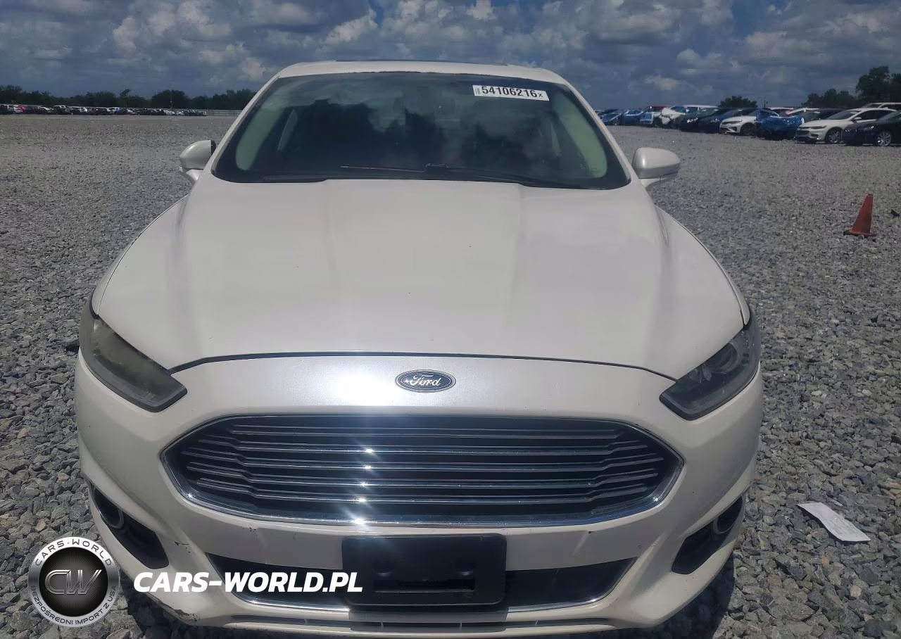 2013 Ford Fusion Titanium VIN:3FA6P0K92DR104972 - 5
