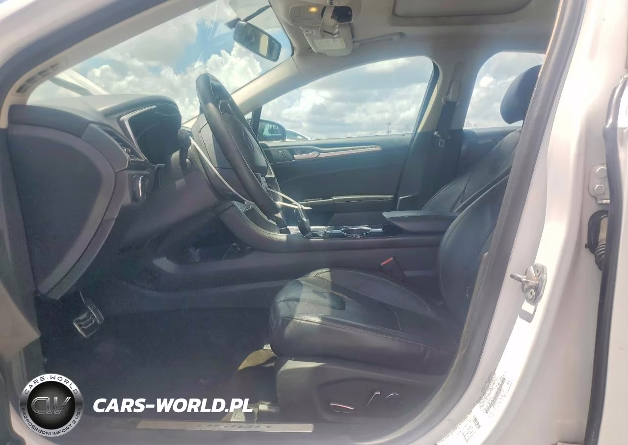 2013 Ford Fusion Titanium VIN:3FA6P0K92DR104972 - 7