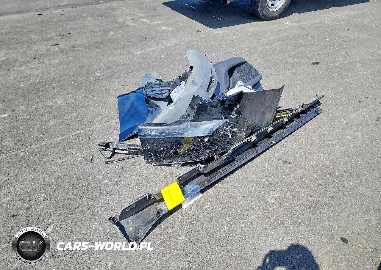 2025 Toyota Camry Le VIN:4T1DAACK2SU637870 - 12