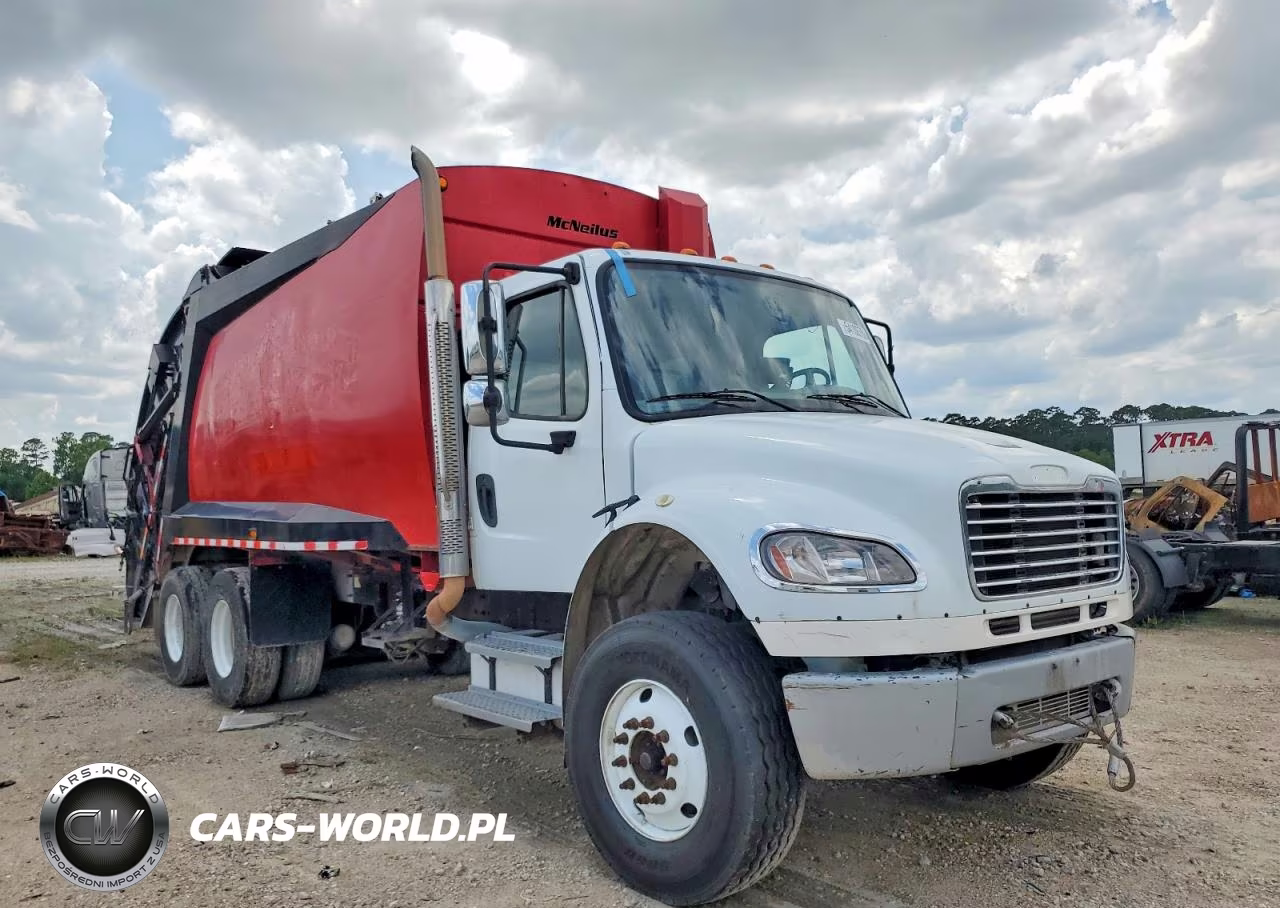 2010 Freightliner Business Class M2 Refuse Truck