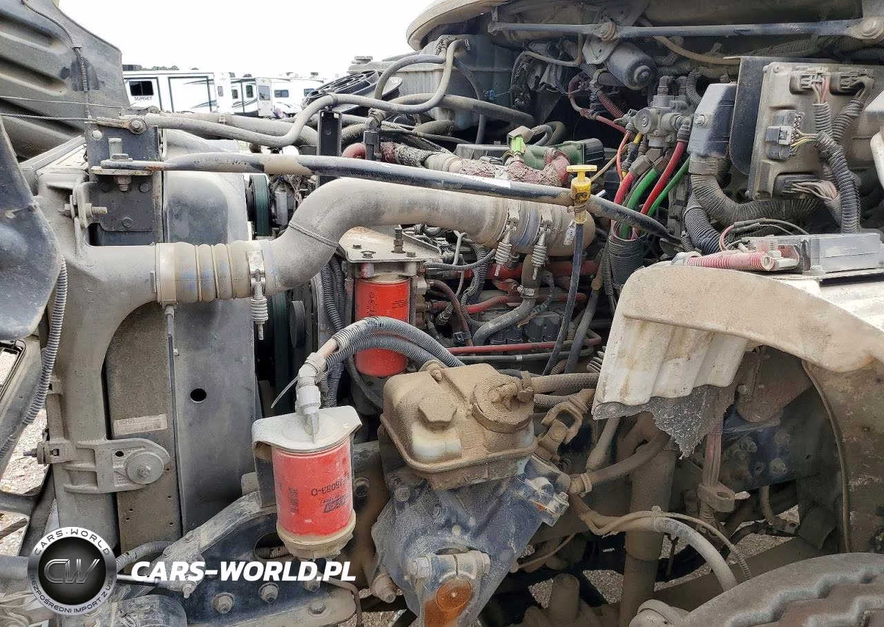 2010 Freightliner Business Class M2 Refuse Truck VIN:1FVHCYBS0ADAT6179 - 7