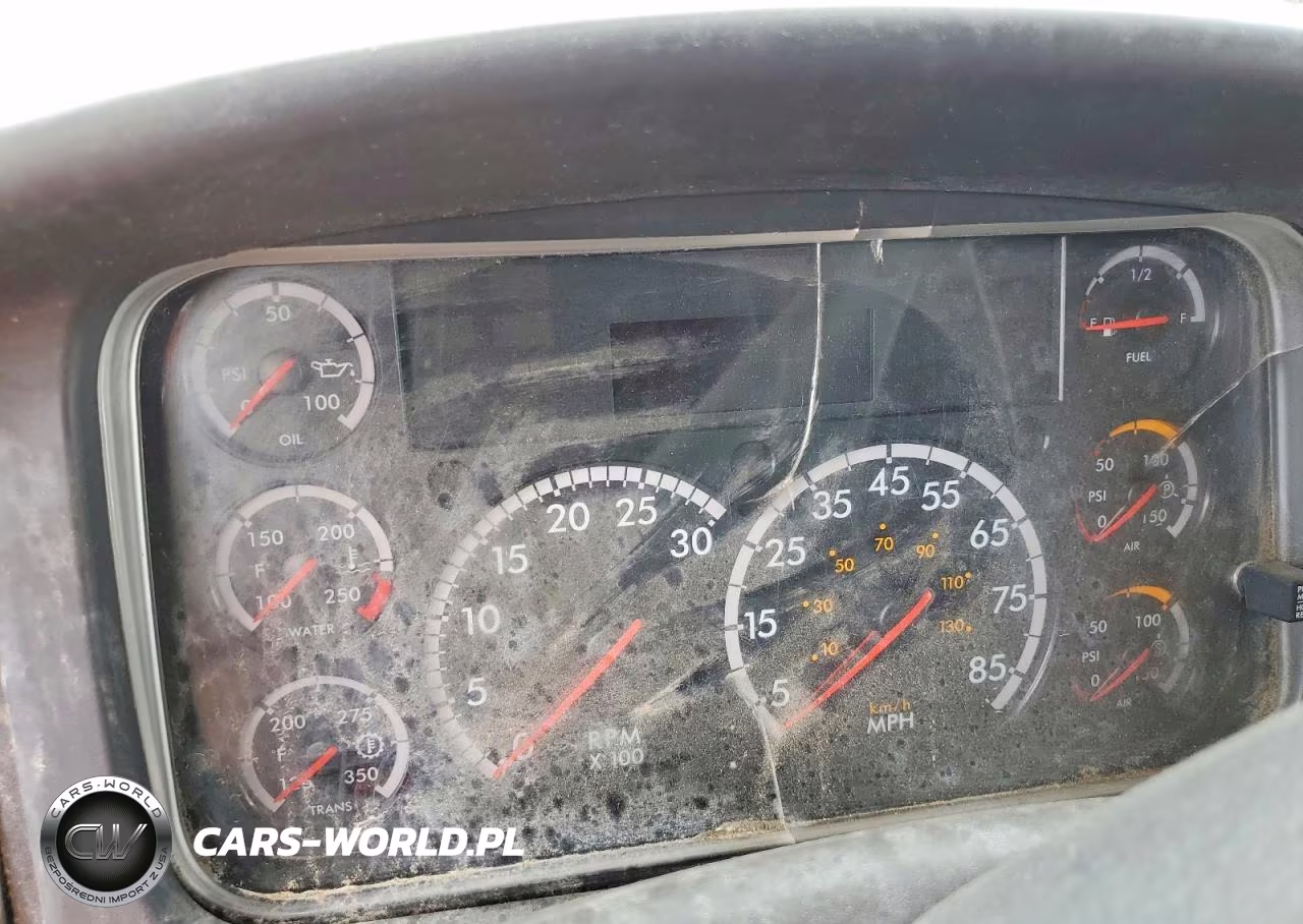 2010 Freightliner Business Class M2 Refuse Truck VIN:1FVHCYBS0ADAT6179 - 8