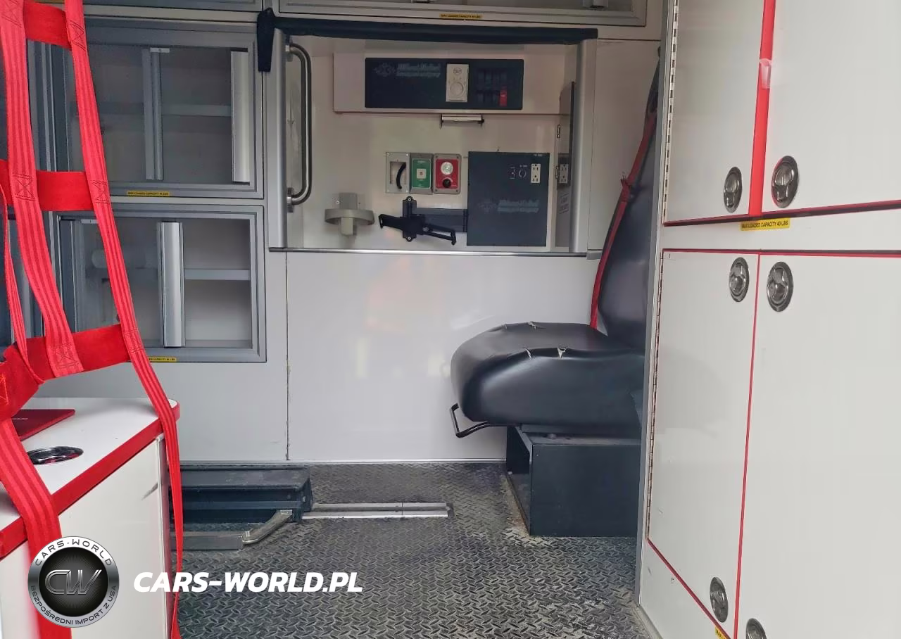 2019 Ford Econoline - Ambulance VIN:1FDWE3FS2KDC04070 - 11