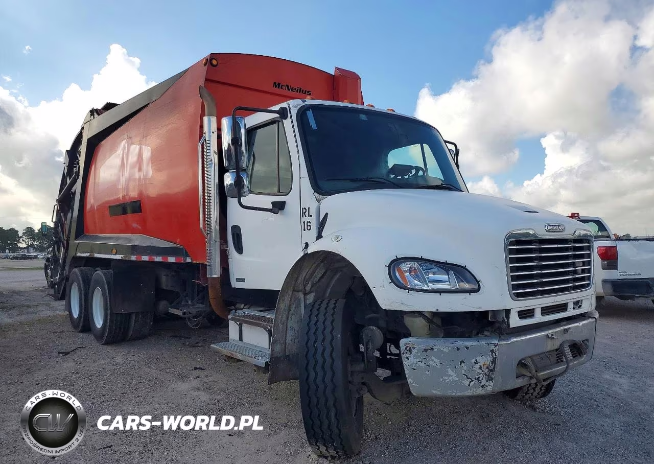 2010 Freightliner Business Class M2 Refuse Truck