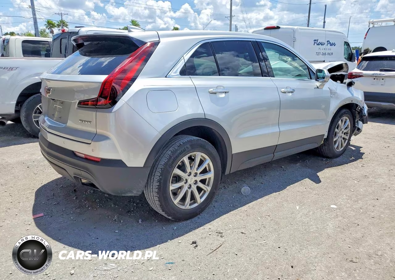 2019 Cadillac Xt4 Luxury VIN:1GYAZAR44KF174122 - 3