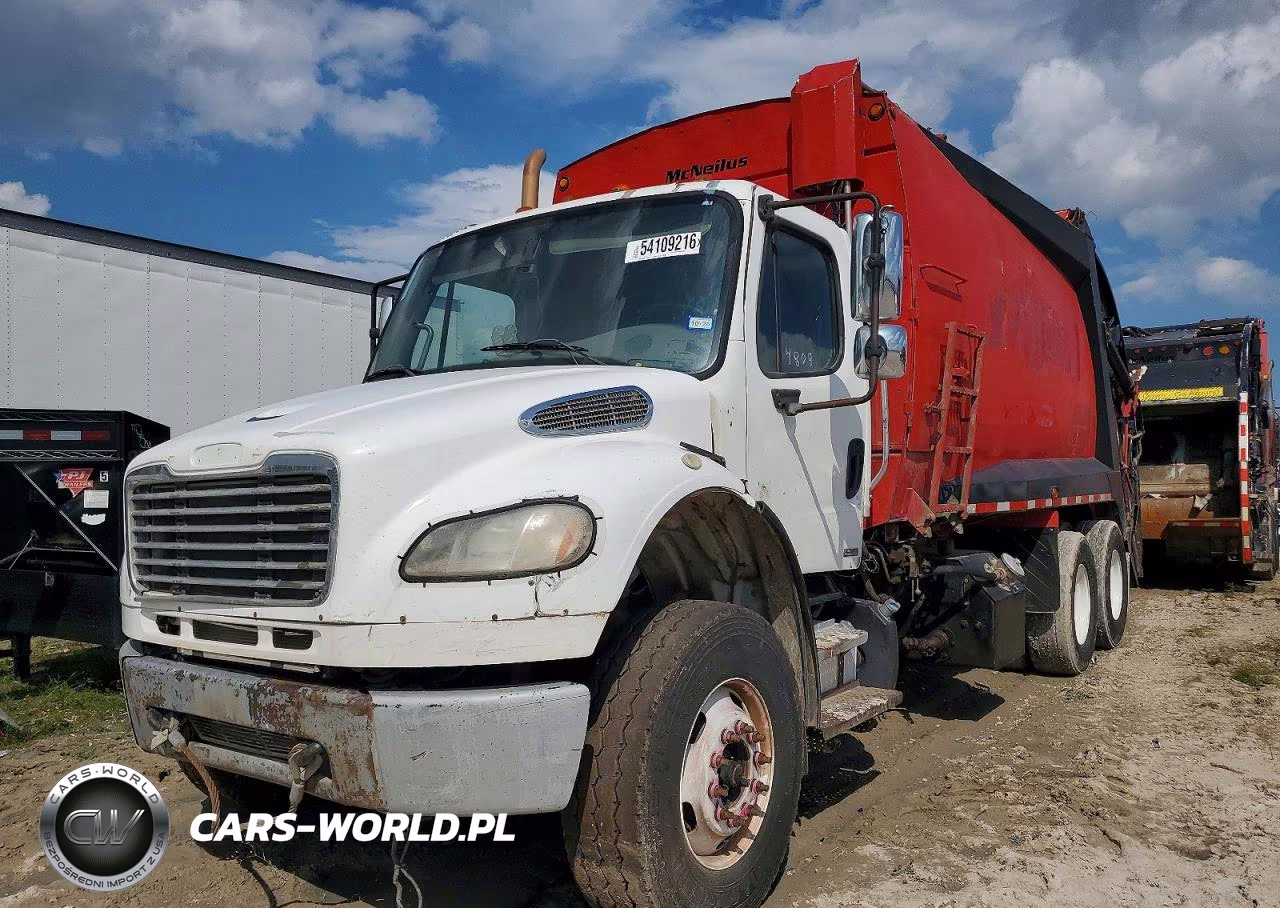 2011 Freightliner Business Class M2 Refuse Truck VIN:1FVHCYBS2BHAY0355 - 2