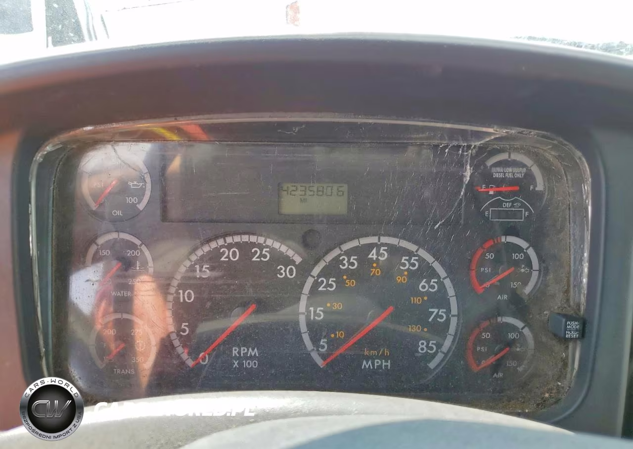 2011 Freightliner Business Class M2 Refuse Truck VIN:1FVHCYBS2BHAY0355 - 8