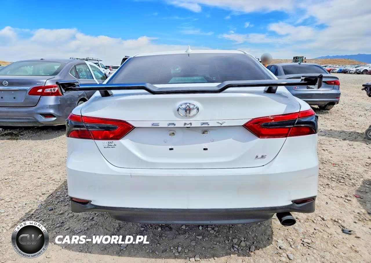 2020 Toyota Camry Le VIN:4T1C11AK1LU927873 - 6