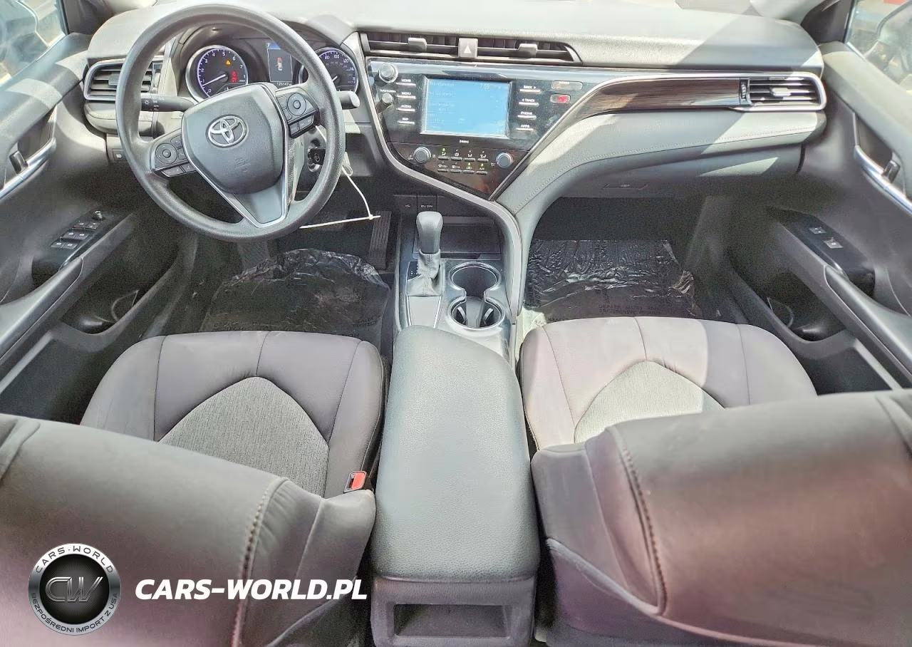 2020 Toyota Camry Le VIN:4T1C11AK1LU927873 - 8