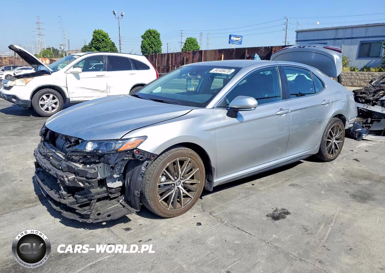 2024 Toyota Camry Se – zdjęcie 1 z 13