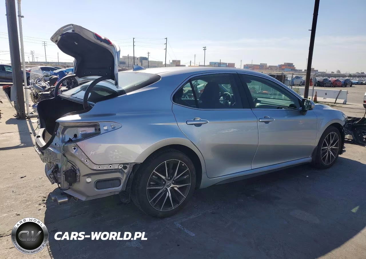 2024 Toyota Camry Se VIN:4T1G11AK9RU861633 - 3