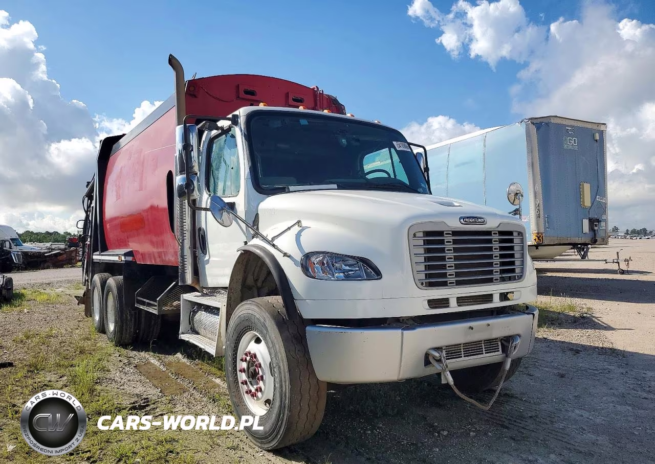 2010 Freightliner Business Class M2 Refuse Truck