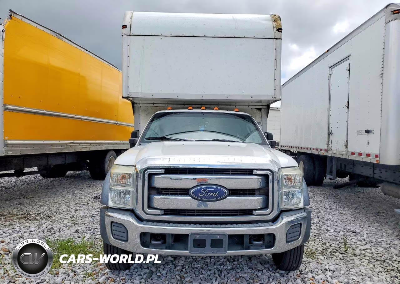 2016 Ford F550 Super Duty Box Truck VIN:1FDUF5GY2GEB32565 - 5