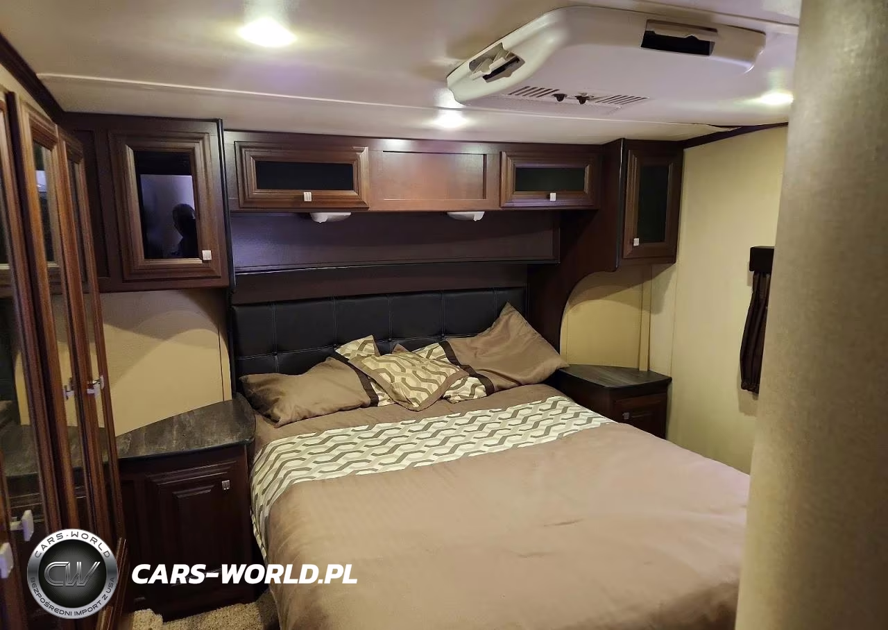 2024 Keystone Voltage Camper VIN:4YDF30029FZ991347 - 8