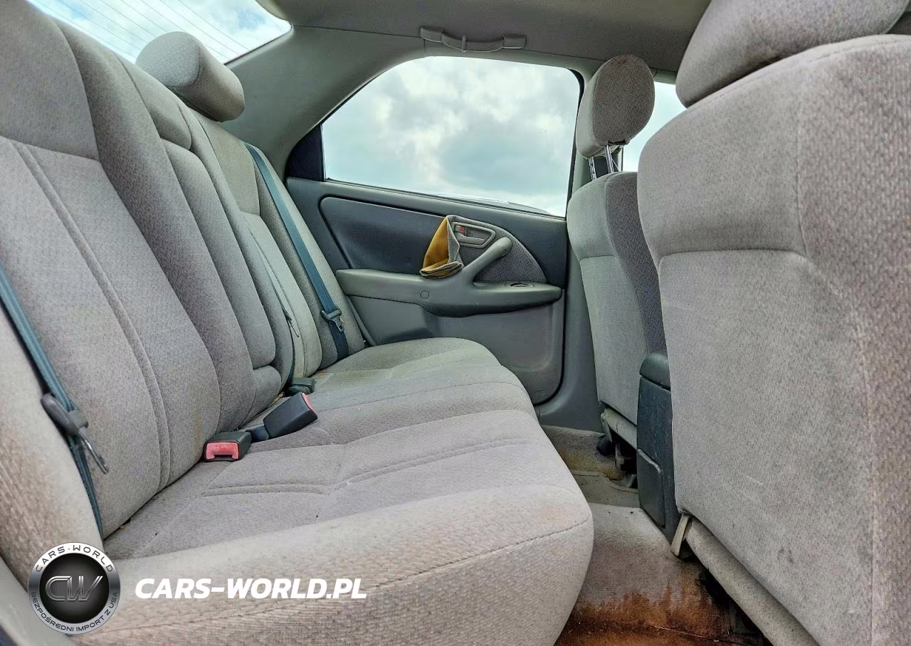 2001 Toyota Camry Le VIN:JT2BG22K410551461 - 10