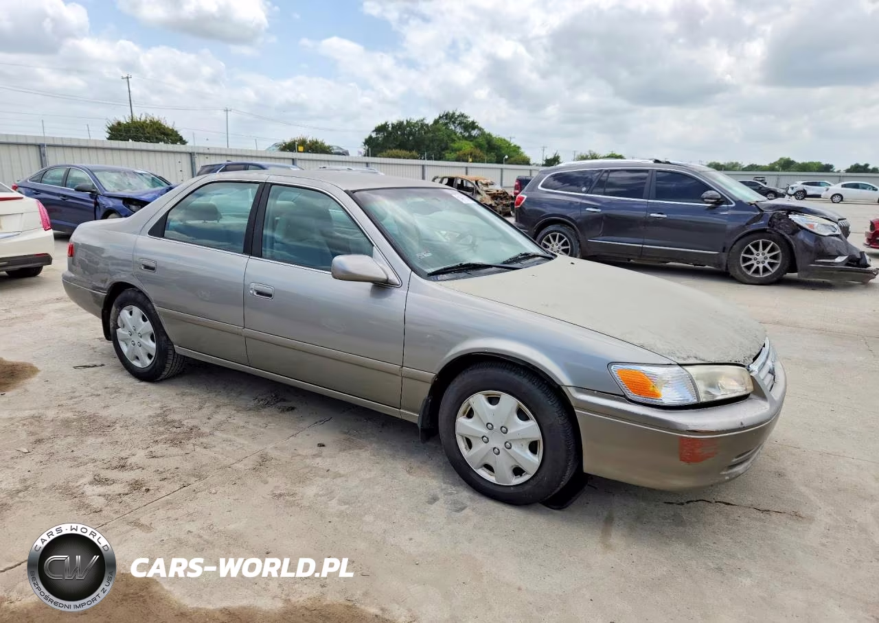 2001 Toyota Camry Le VIN:JT2BG22K410551461 - 4