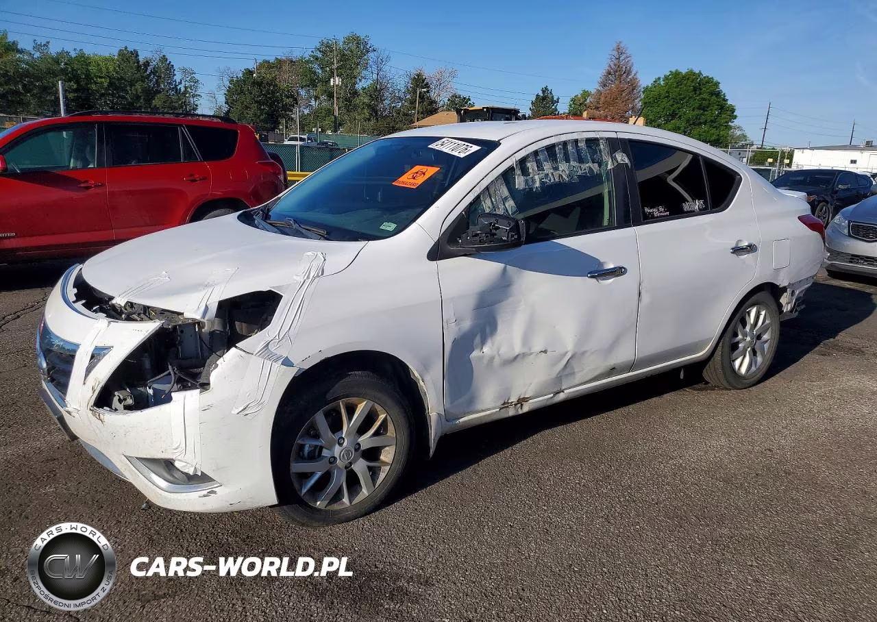 2018 Nissan Versa Sv – zdjęcie 1 z 12