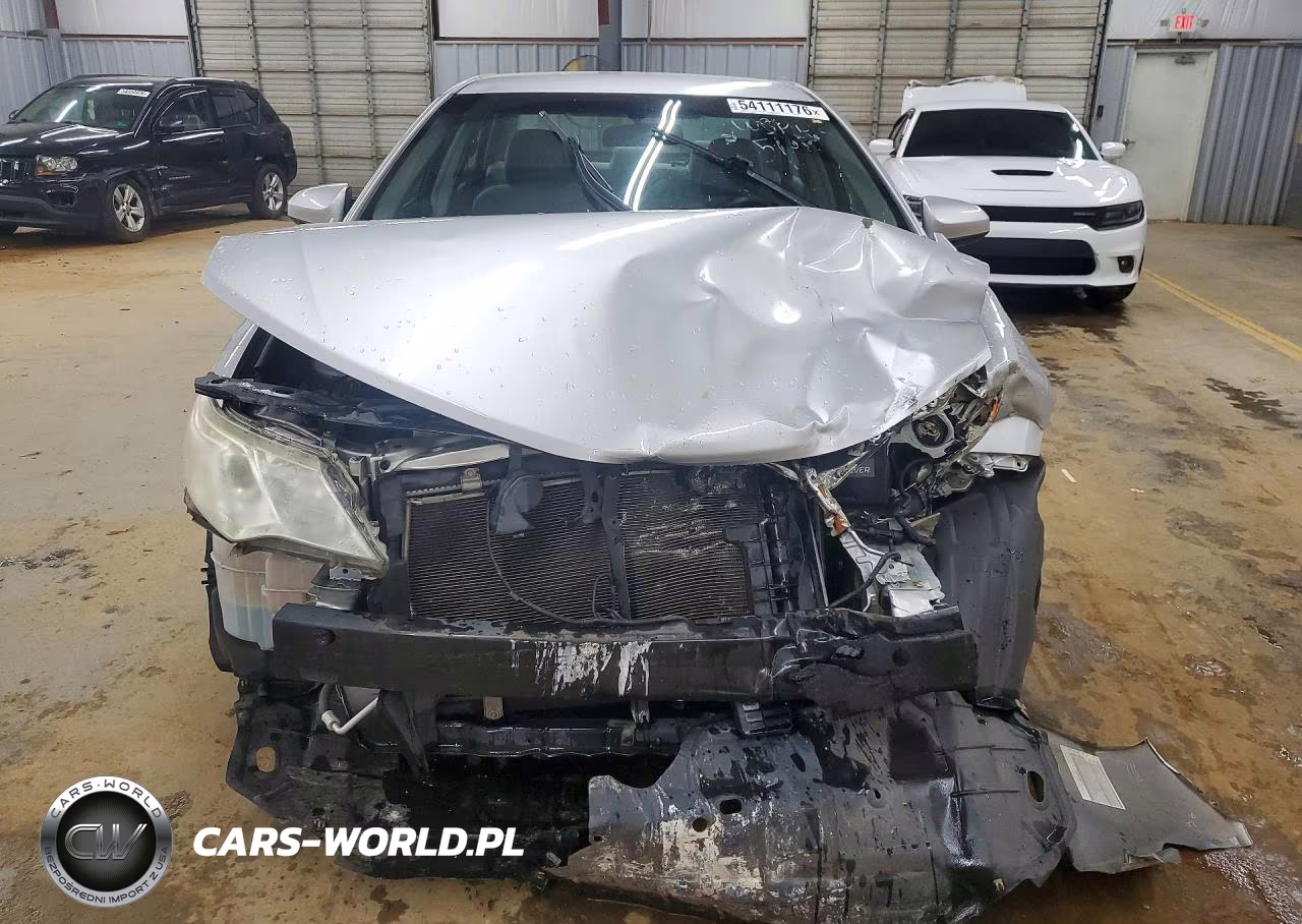 2012 Toyota Camry L VIN:4T1BF1FKXCU586401 - 5