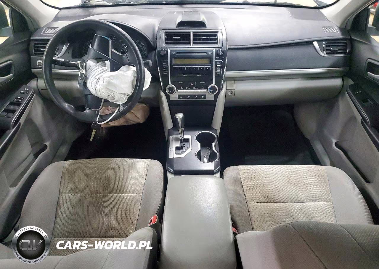 2012 Toyota Camry L VIN:4T1BF1FKXCU586401 - 8
