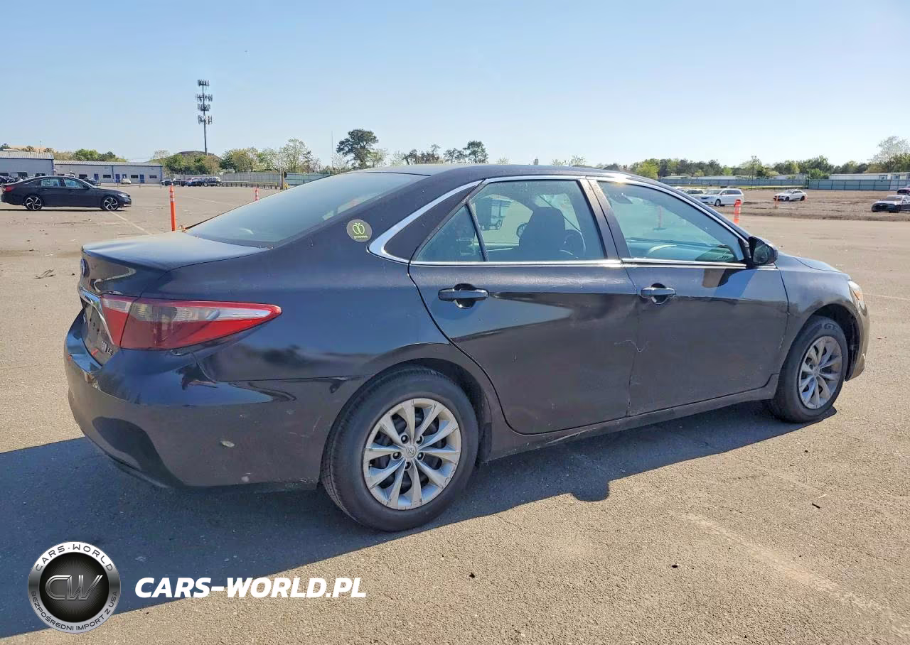 2016 Toyota Camry Hybrid Le VIN:4T1BD1FK6GU199209 - 3