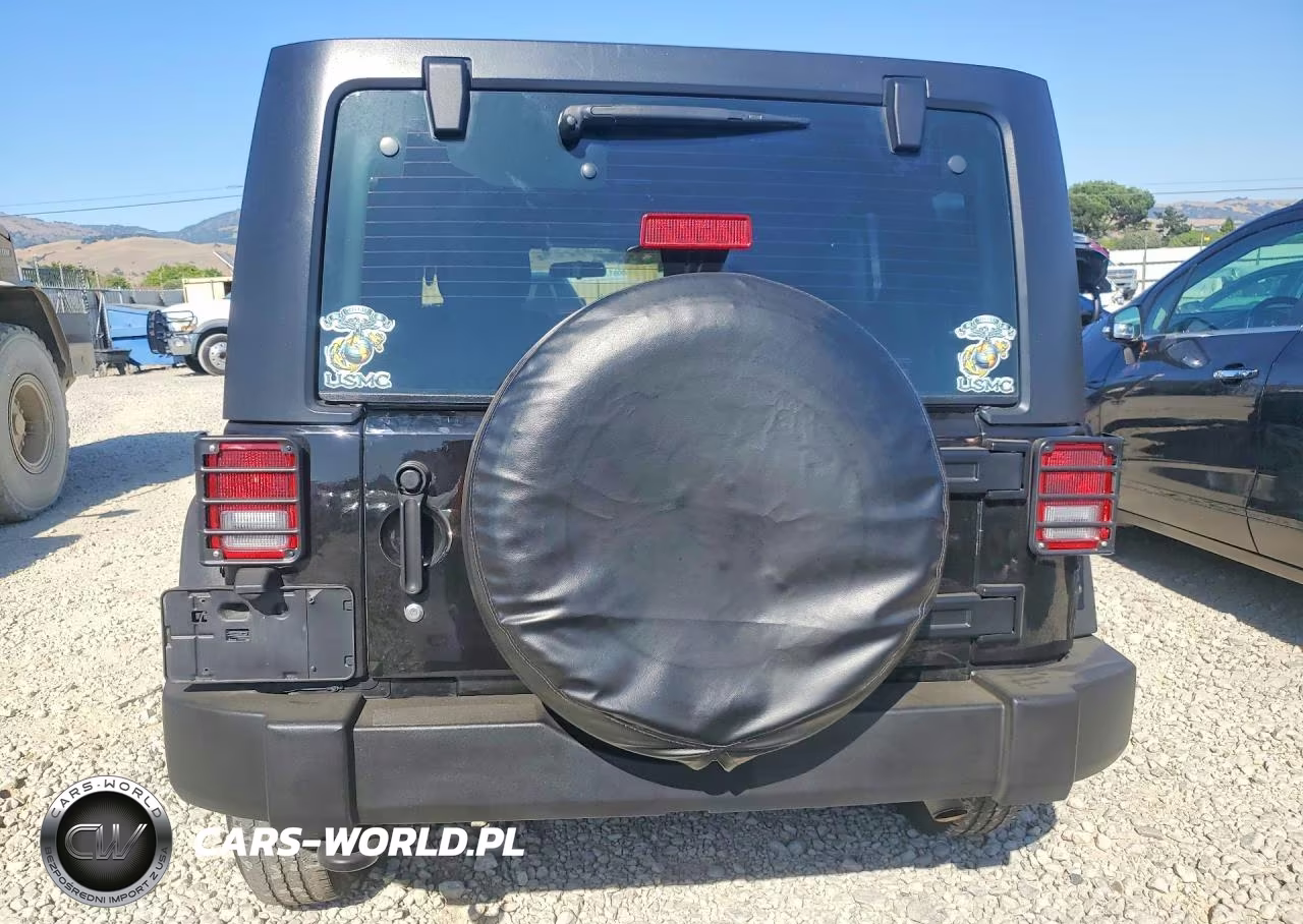 2016 Jeep Wrangler Unlimited Sport VIN:1C4BJWDG1GL155066 - 6