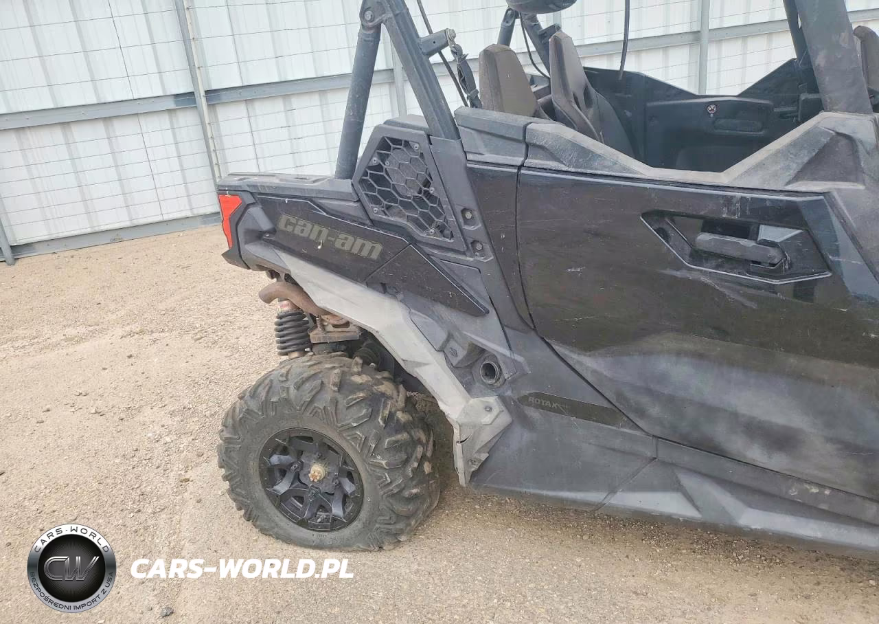 2022 Can-Am Maverick Sport Utility Vehicle VIN:3JB1BAX48NK000330 - 9