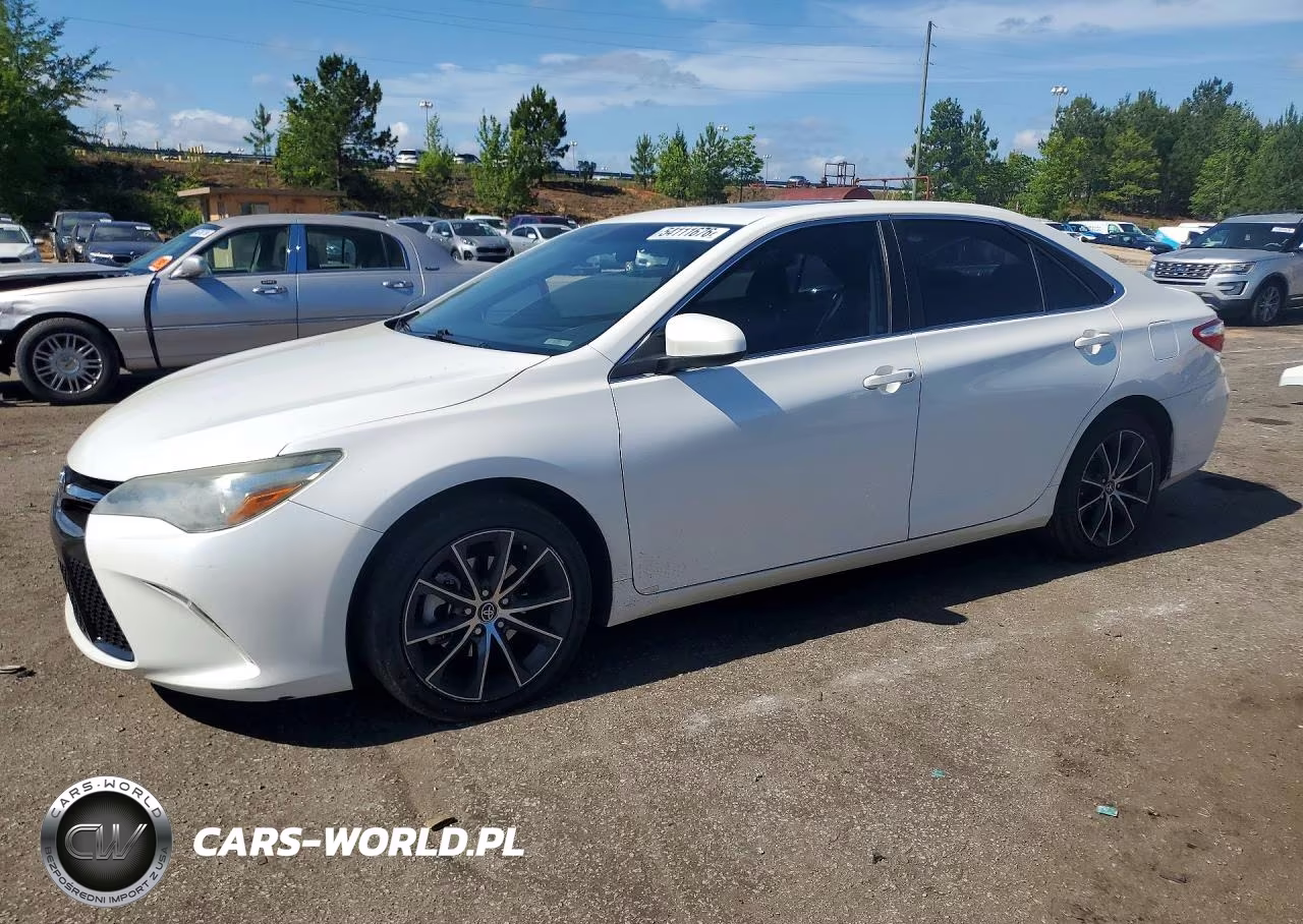 2015 Toyota Camry Xse – zdjęcie 1 z 12
