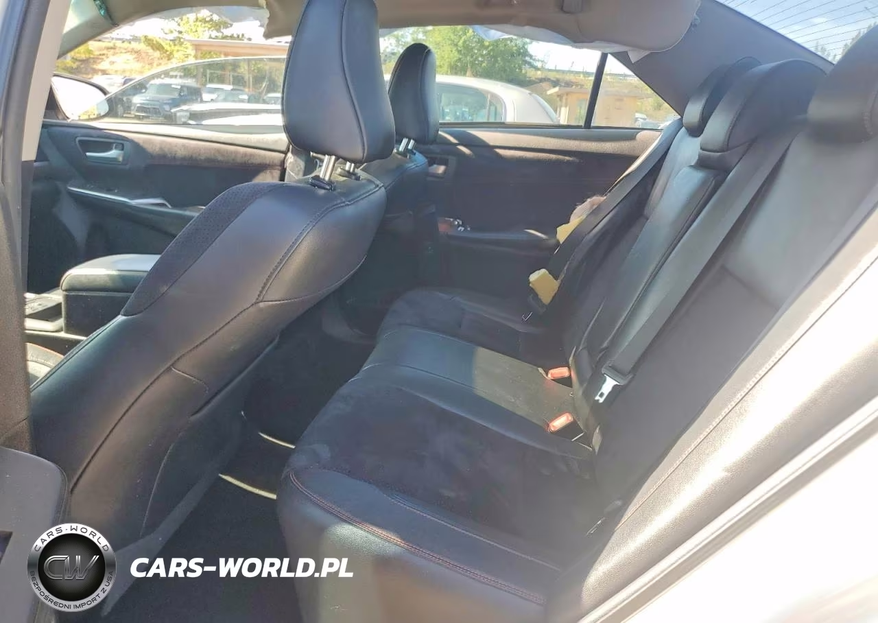 2015 Toyota Camry Xse VIN:4T1BF1FK0FU499675 - 10