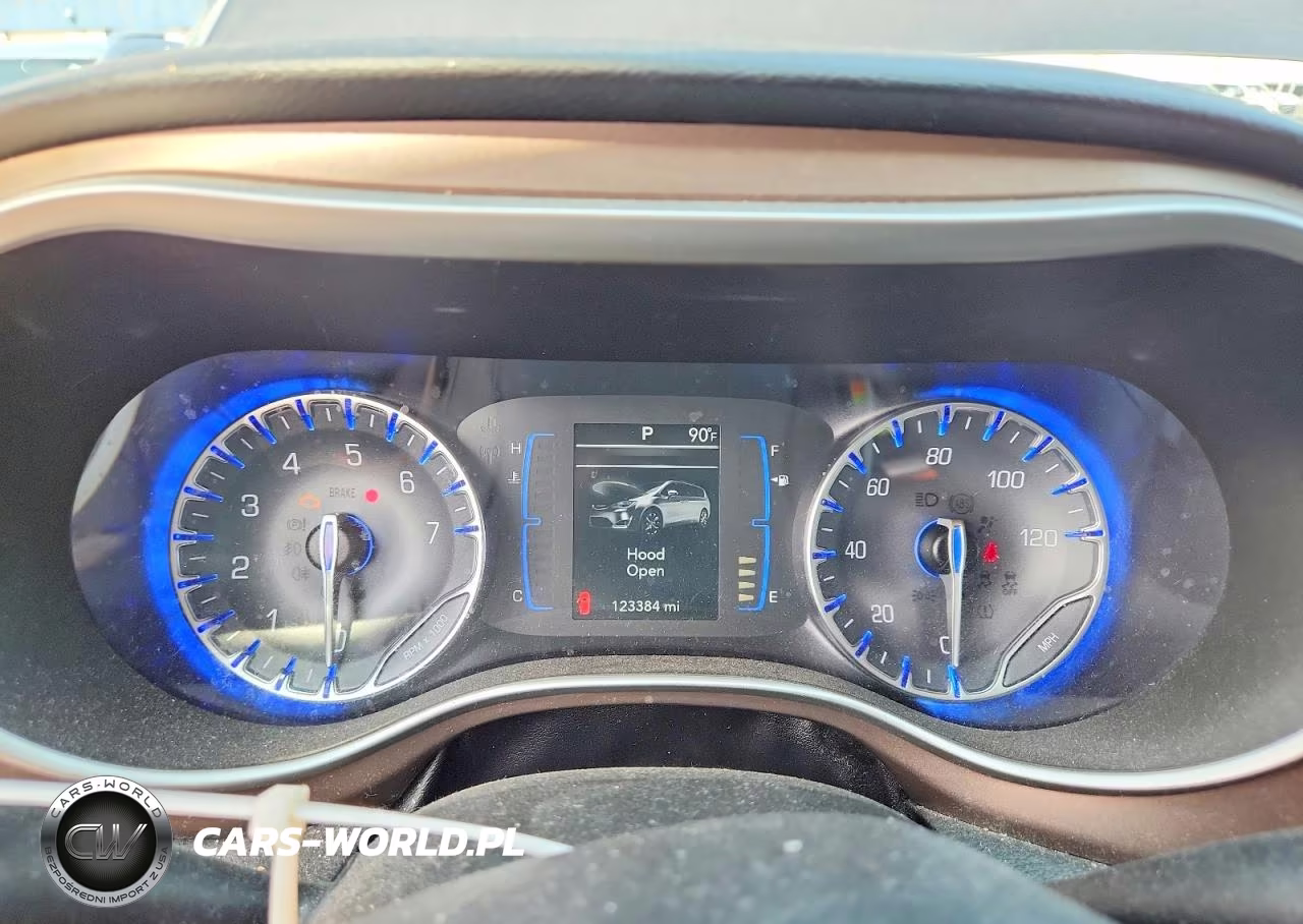 2018 Chrysler Pacifica Lx VIN:2C4RC1CGXJR226549 - 9